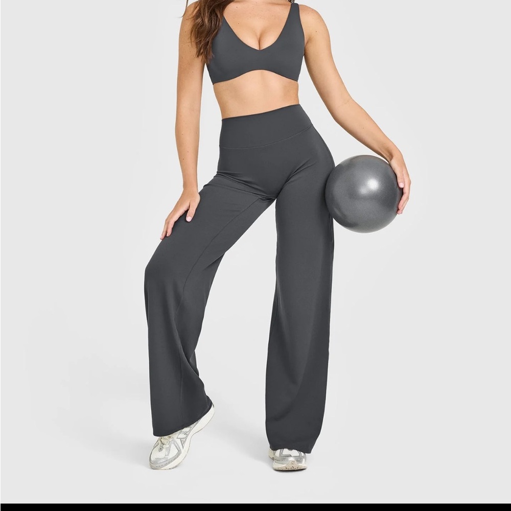 Oneractive softmotion straight leg pants